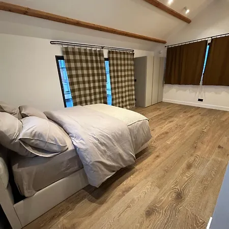 Le Seize -trouville-sur-mer * Trouville-sur-Mer