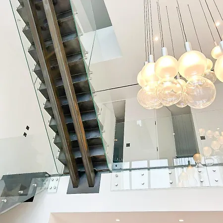 Le Seize -trouville-sur-mer * Trouville-sur-Mer