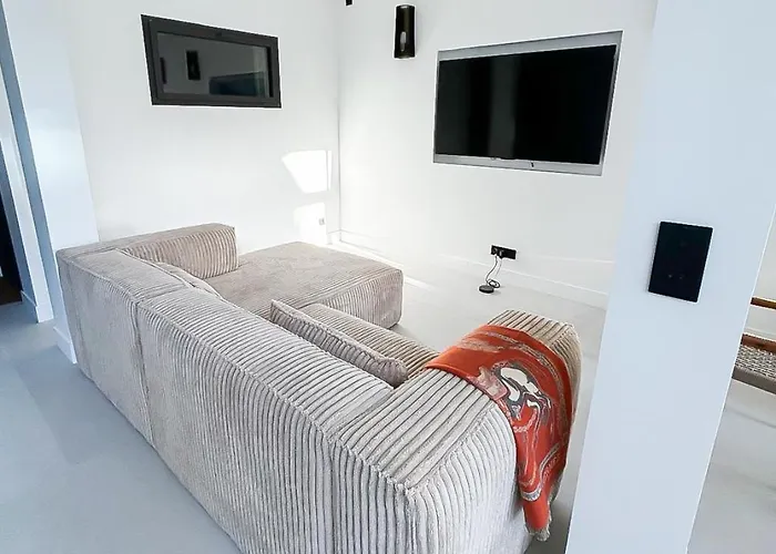 Le Seize -trouville-sur-mer * Trouville-sur-Mer